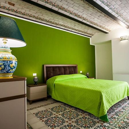 Palazzo Pagliaro Hotel Santo Stefano di Camastra Kültér fotó