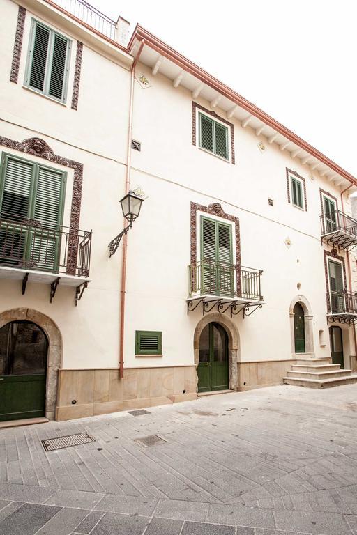 Palazzo Pagliaro Hotel Santo Stefano di Camastra Kültér fotó